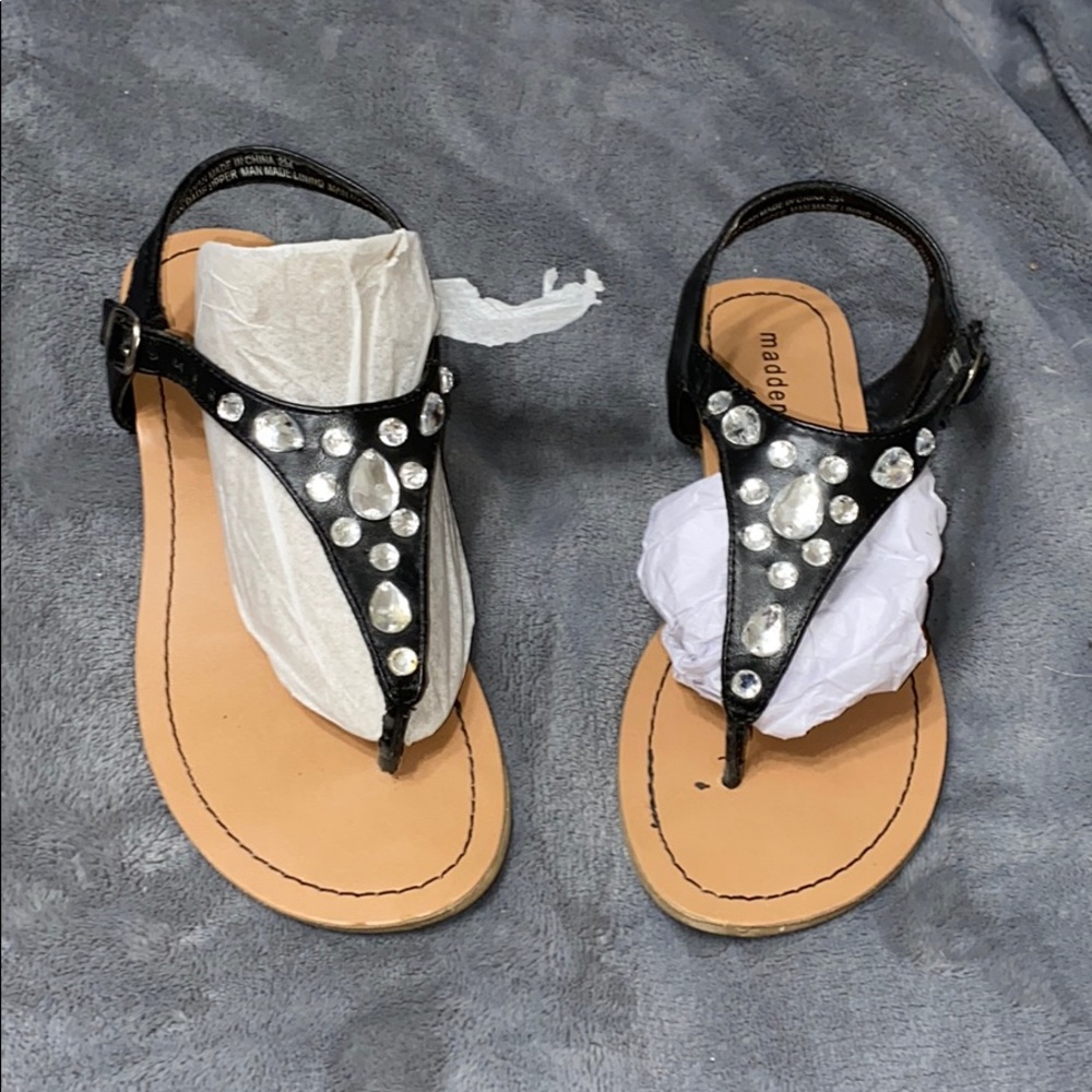Madden Girl Black Thong Rhinestone Sandals Size 6